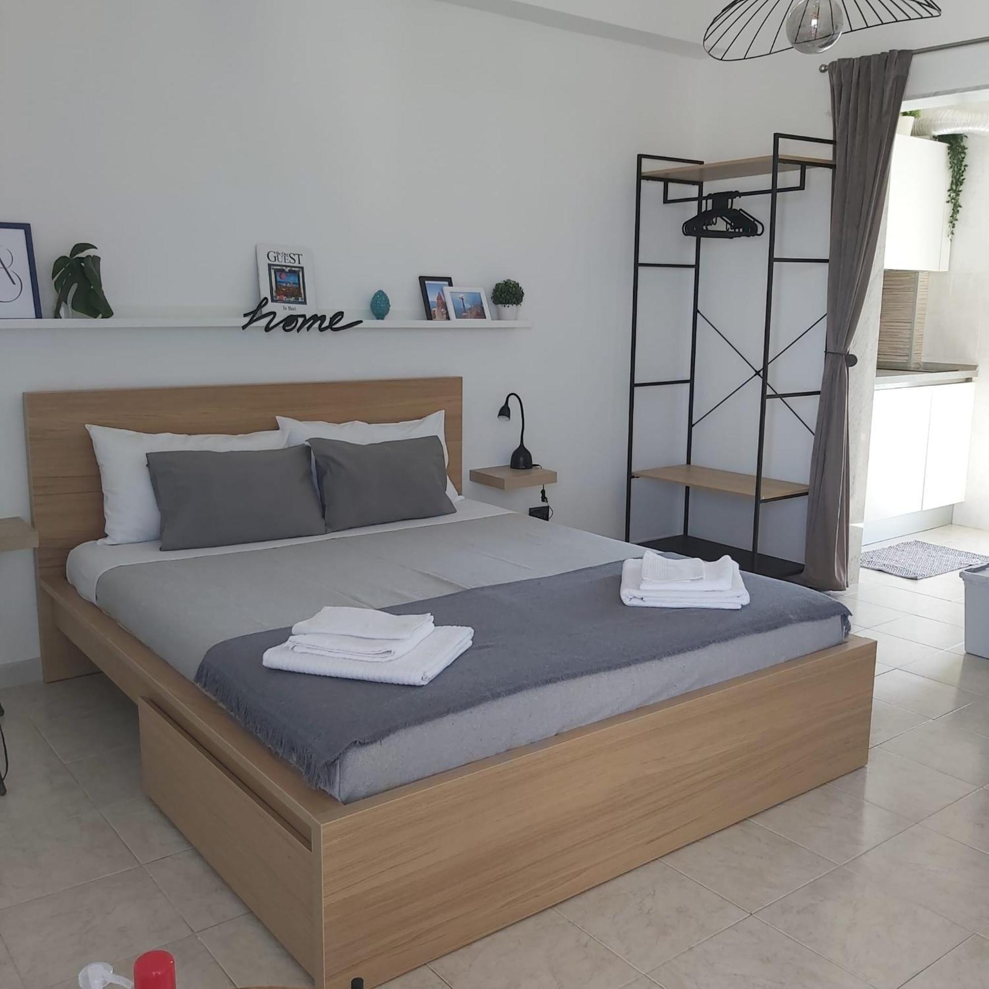 Attic8 Apartment Бари Екстериор снимка
